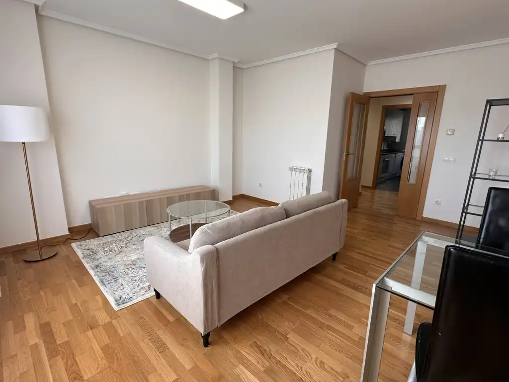 Living room of Apartments for rent in  Logroño  with Heating, Parquet flooring and Terrace
