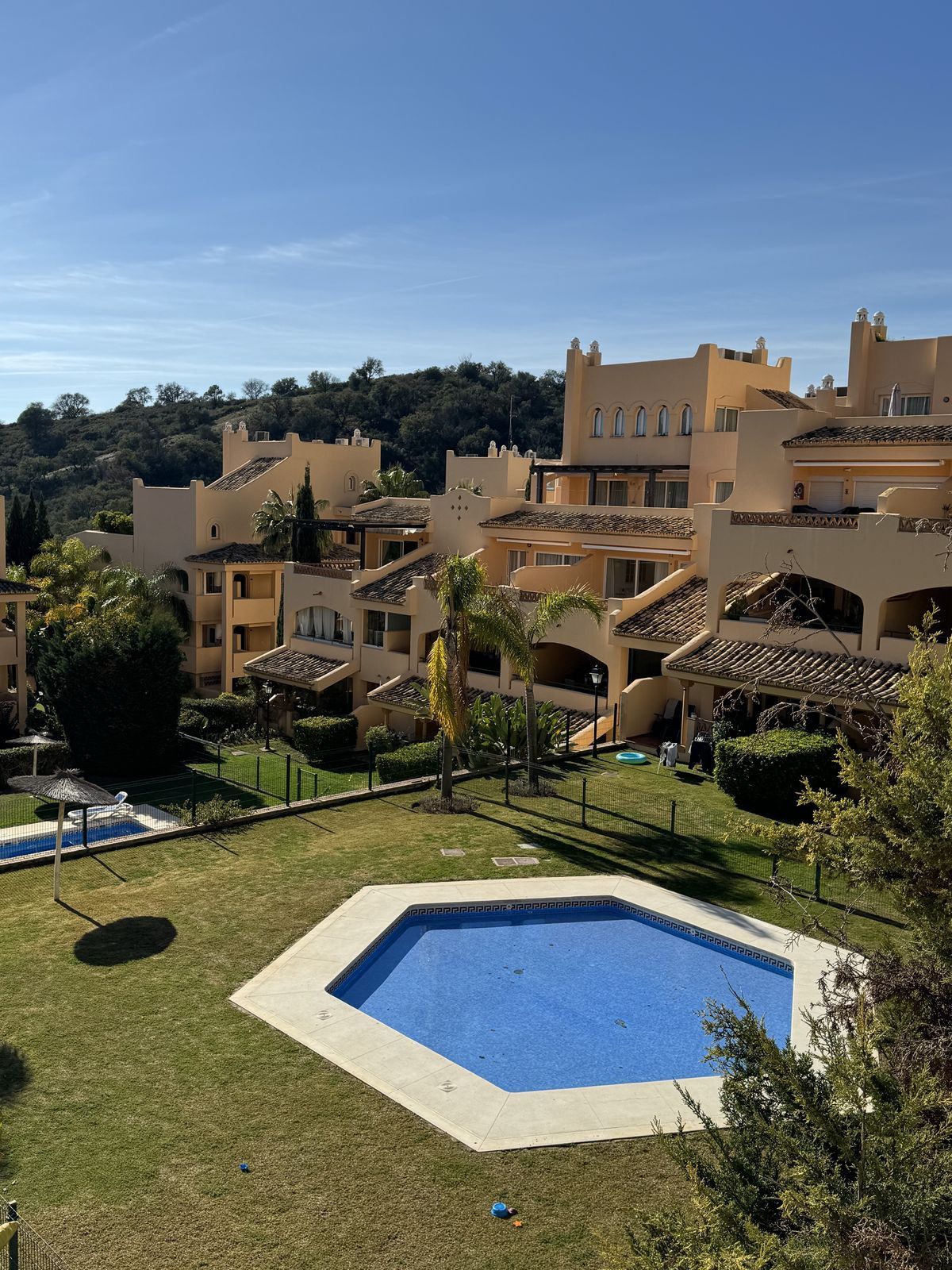 Exterior view of Apartment to rent in Marbella  with Air Conditioner, Terrace and Furnished