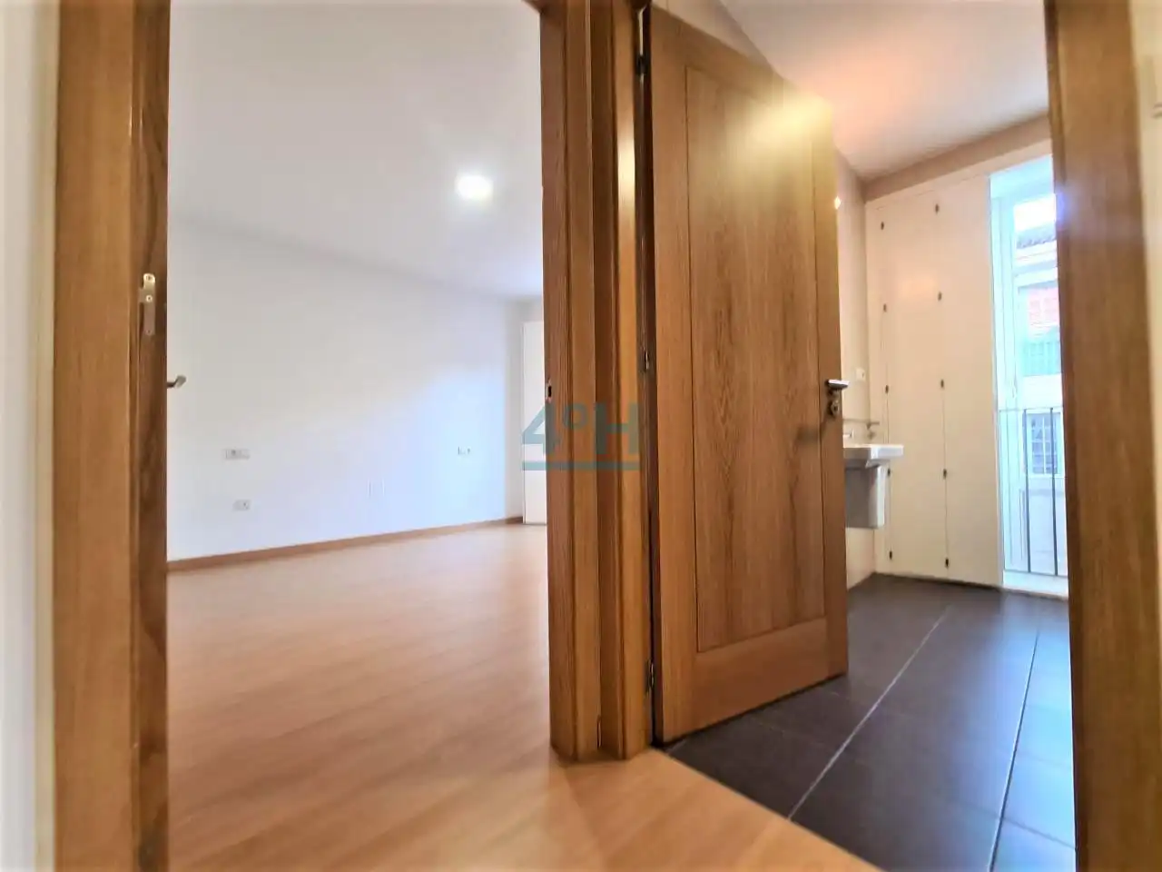Estudi de lloguer en Ourense Capital  amb Calefacció i Parquet