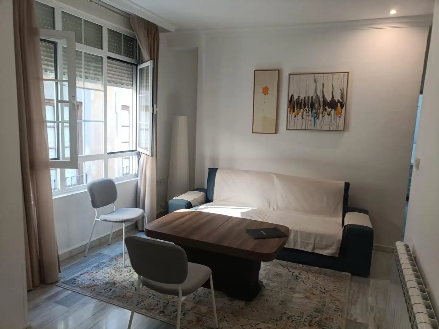Sala de estar de Piso de alquiler en Granada con Calefacción y Amueblado