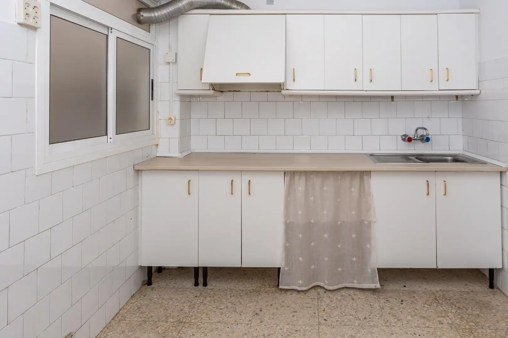 Cuina de Pis en venda en Guadix amb Balcó
