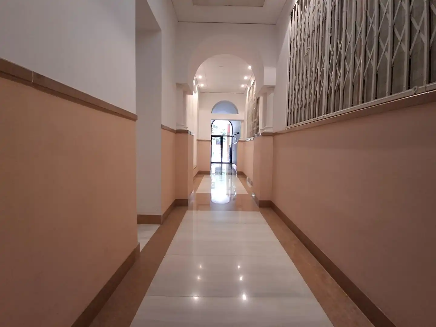 Nave industrielle avec ascenseur à louer à Carrer Ximenez 14, imagen 2