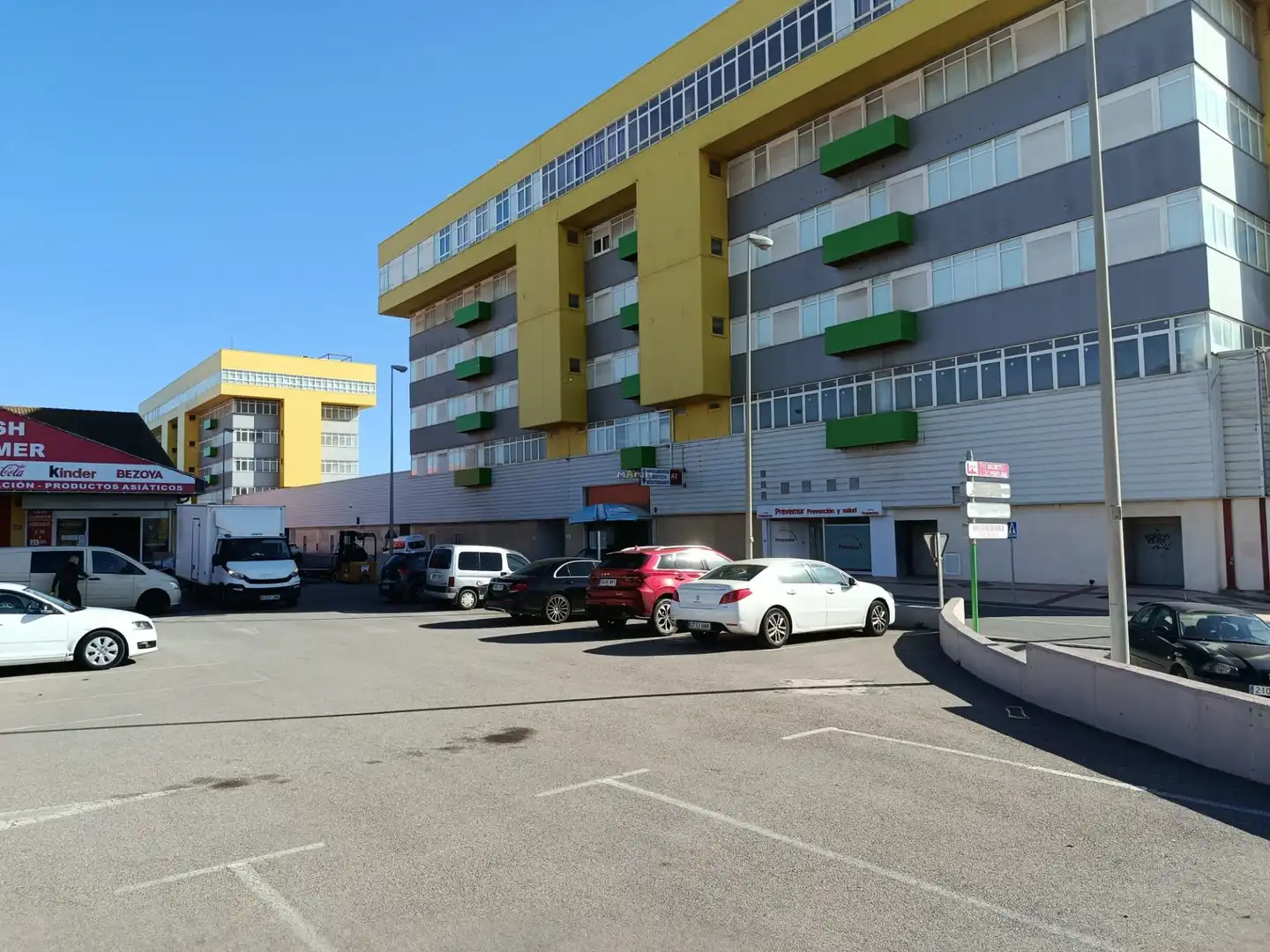 Oficina amb ascensor de lloguer a Calle Budapest