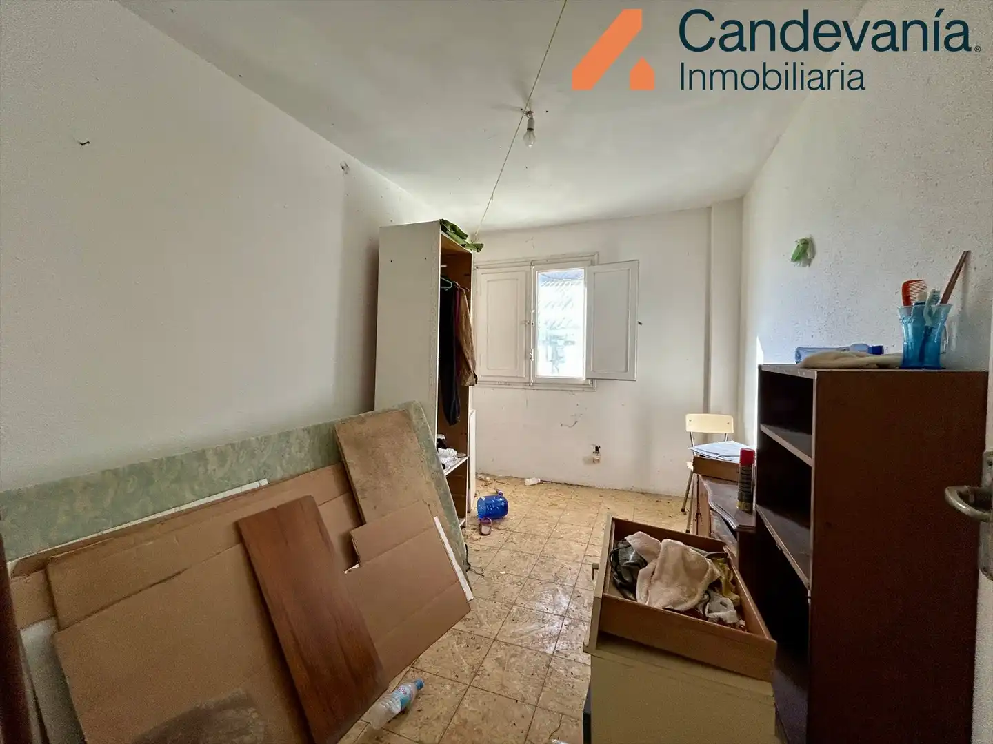 Habitación de Nave industrial en venta en Zuera