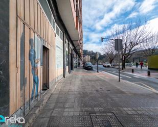 Vista exterior de Local en venda en Bilbao 