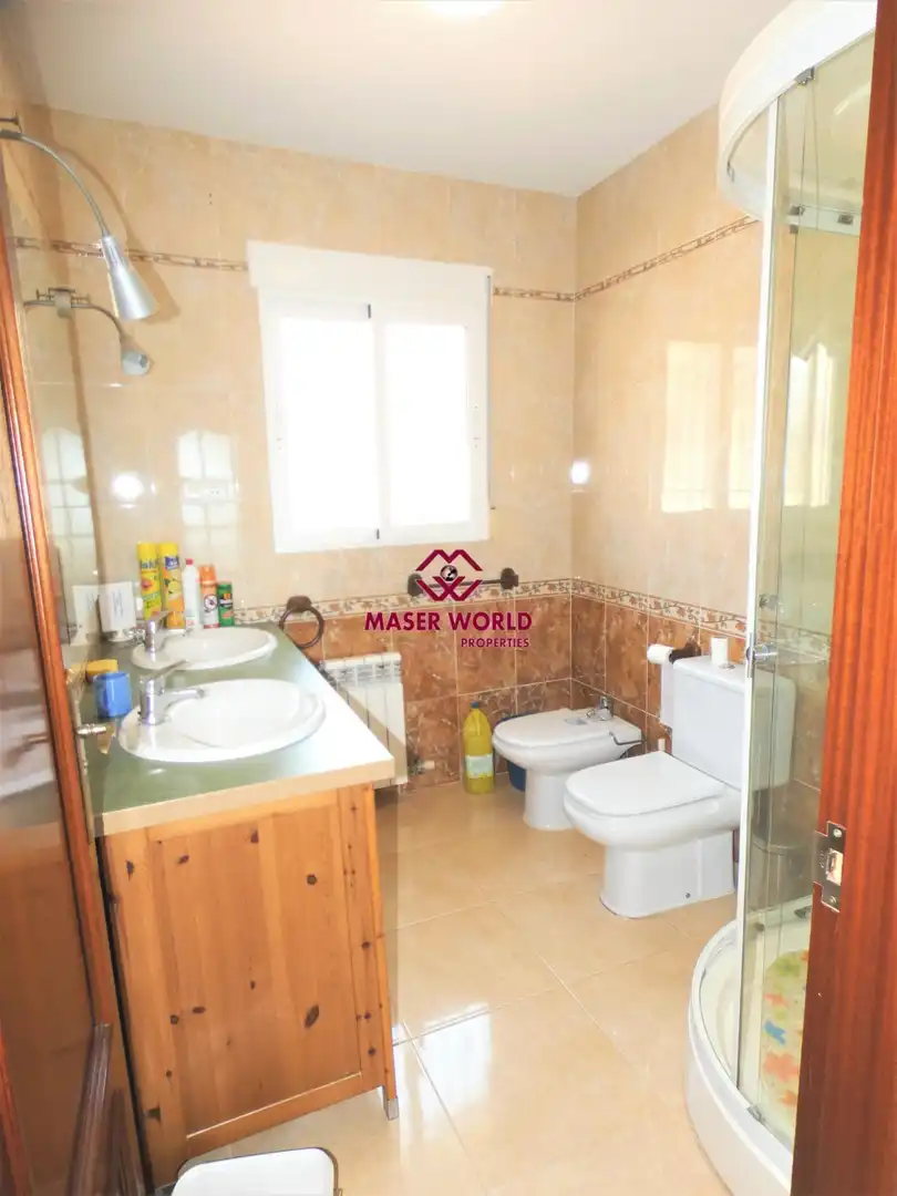 Bany de Casa o xalet en venda en Mazarrón amb Jardí privat, Terrassa i Piscina