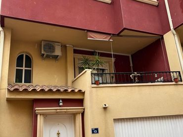 Maison avec balcon à vendre à Catral