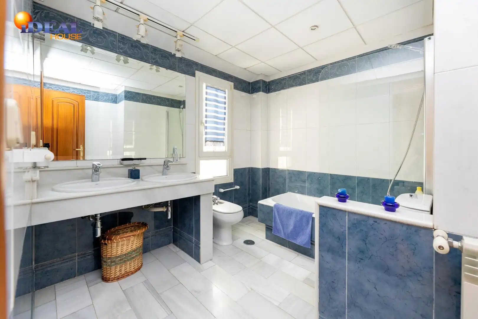 Vivienda con piscina en venta en ANDALUCIA 34, imagen 40