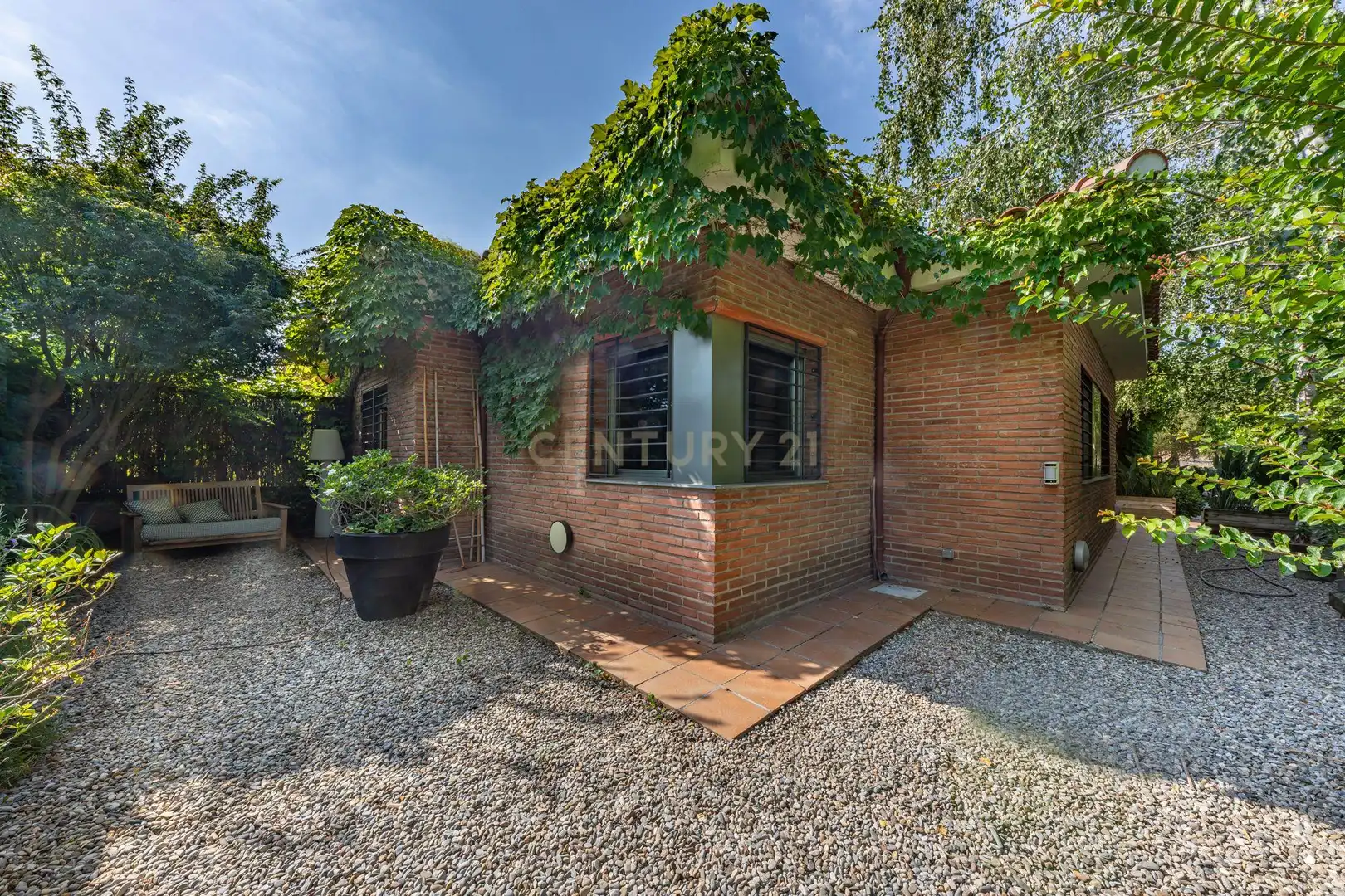 Exterior view of Houses for sale in Sant Cugat del Vallès