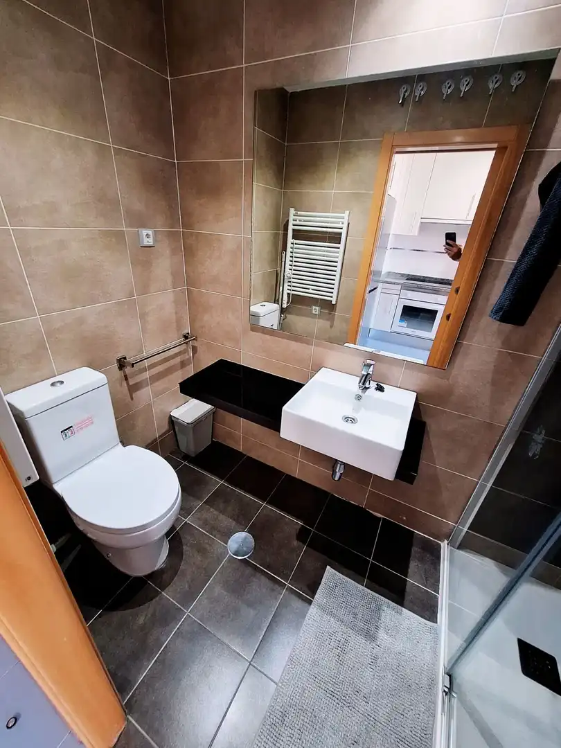 Badezimmer von Wohnung zur Miete in Hortaleza