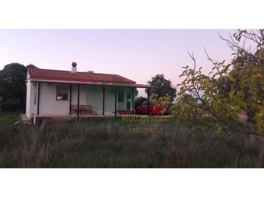 Terreny residencial en venda a Alcuéscar
