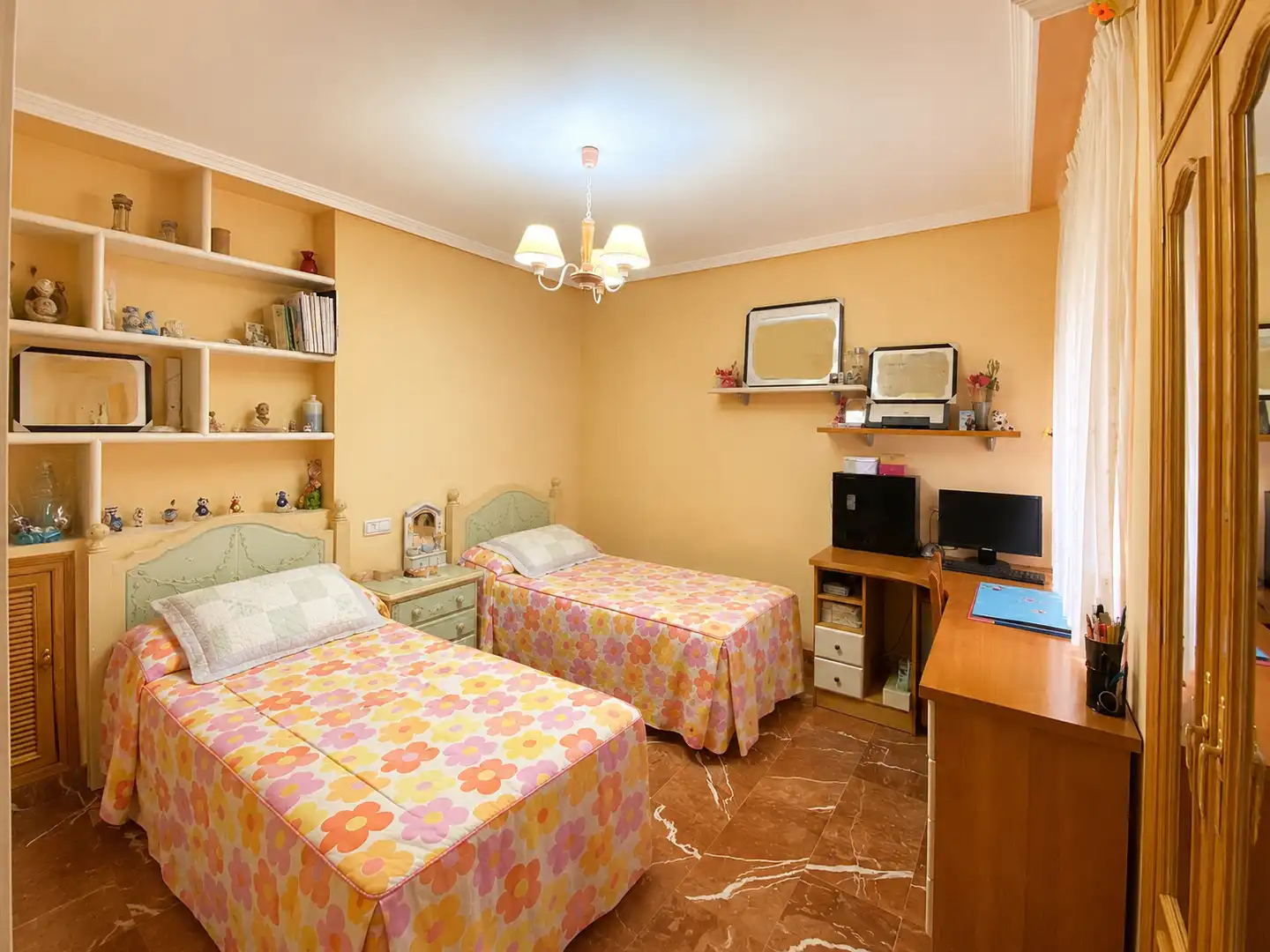 Habitación de Piso en venta en Agost con Terraza, Amueblado y Balcón