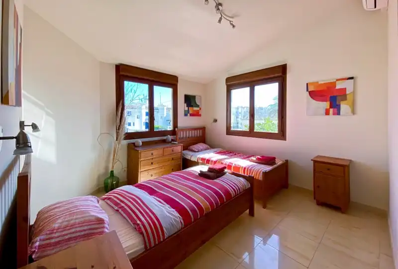 Habitación de Casa o chalet en venta en Empuriabrava con Aire acondicionado, Calefacción y Terraza