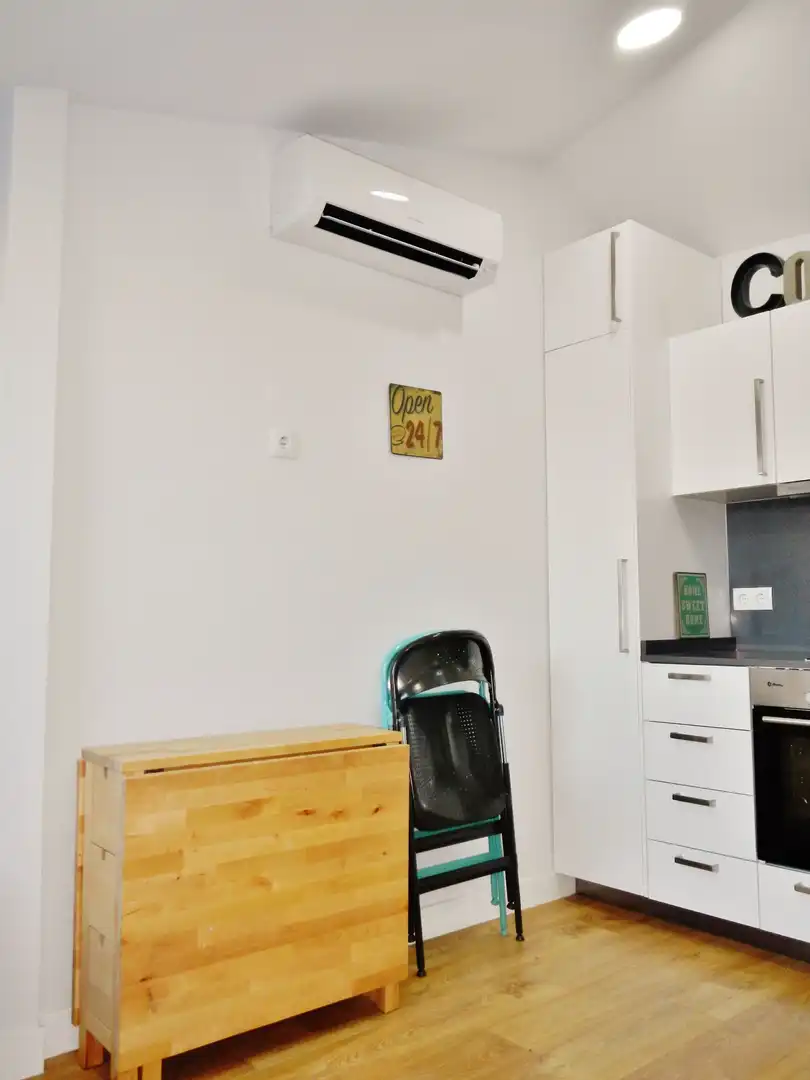 Attic for rent in Madrid  with Air Conditioner, Heating and Furnished
