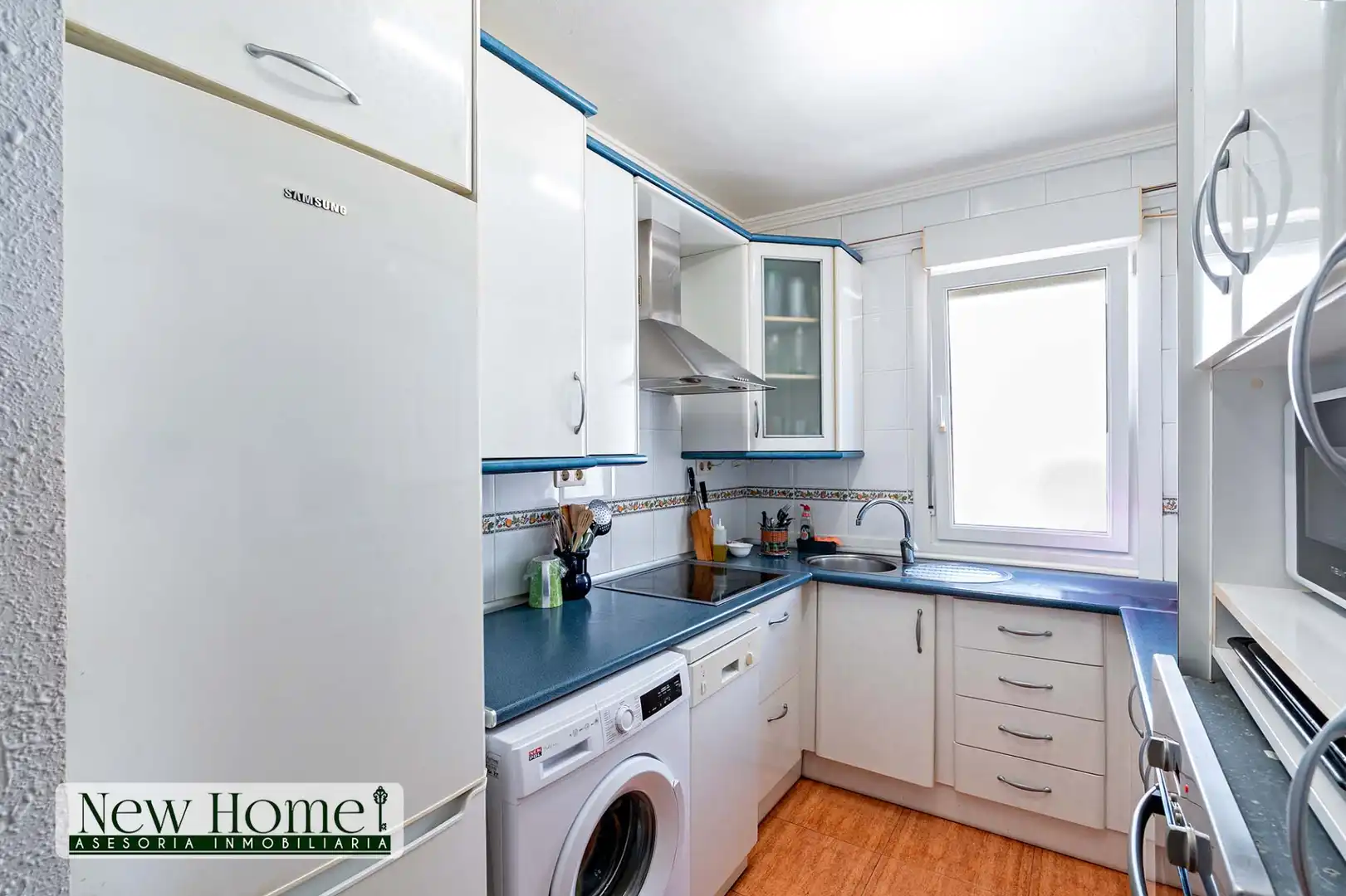 Kitchen of Flat for sale in Roquetas de Mar  with Terrace and Furnished
