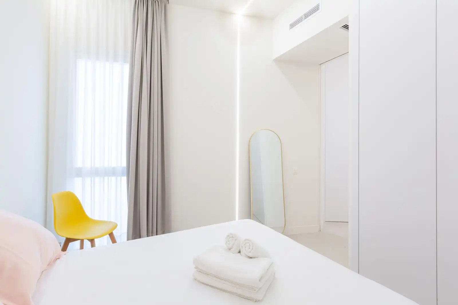 Schlafzimmer von Wohnung zum Verkauf in Málaga mit Klimaanlage, Heizung und Möbliert