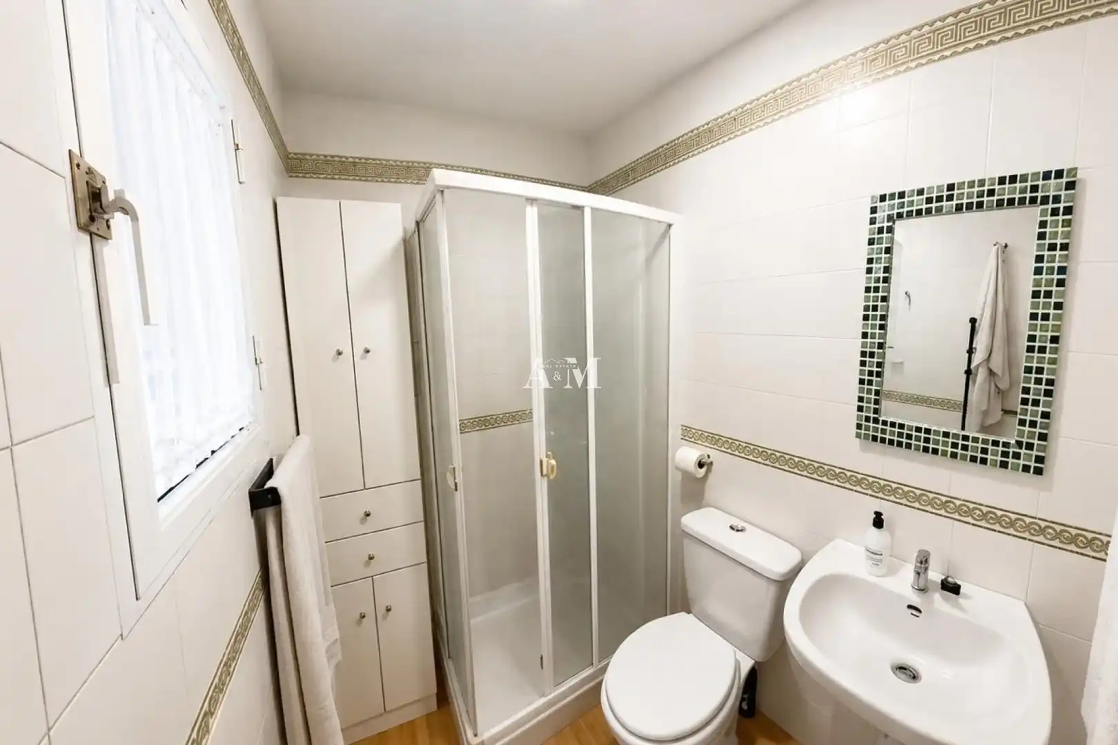 Baño de Piso de alquiler en Torrevieja con Aire acondicionado, Calefacción y Terraza