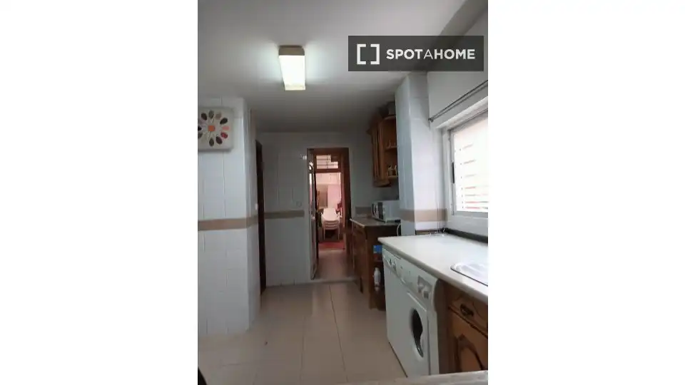 Küche von Wohnung zur Miete in Madrid mit Klimaanlage, Heizung und Möbliert