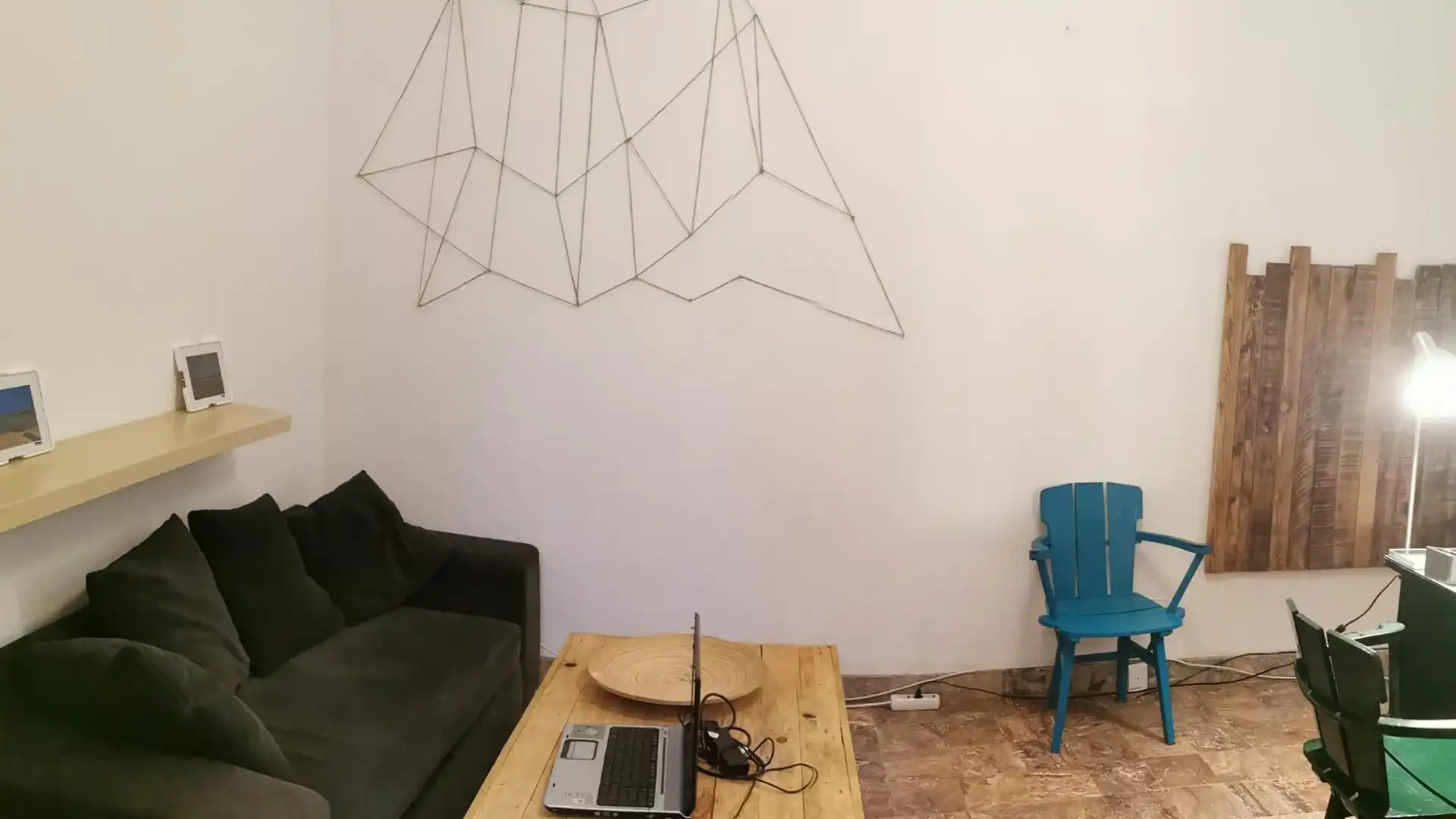 Sala de estar de Oficina en venta en  Sevilla Capital