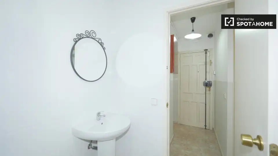 Room in Barcelona, Barcelona