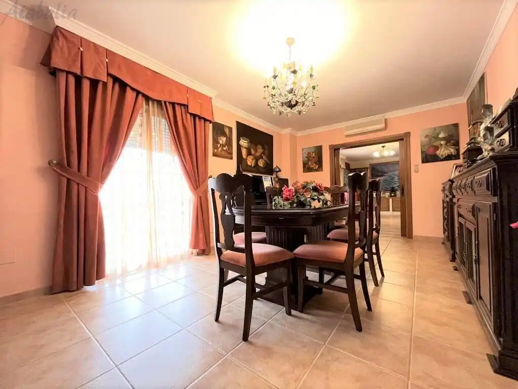 Comedor de Casa o chalet en venta en Málaga con Aire acondicionado, Calefacción y Jardín privado