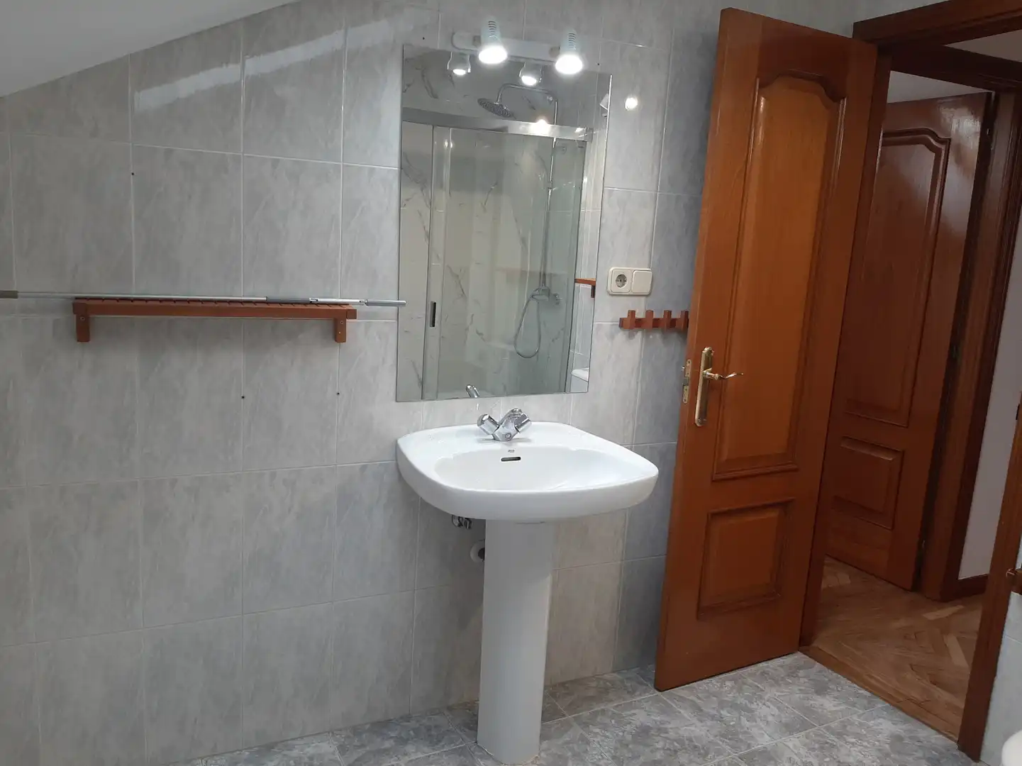 Bany de Pis de lloguer en Alcalá de Henares amb Aire condicionat, Calefacció i Parquet