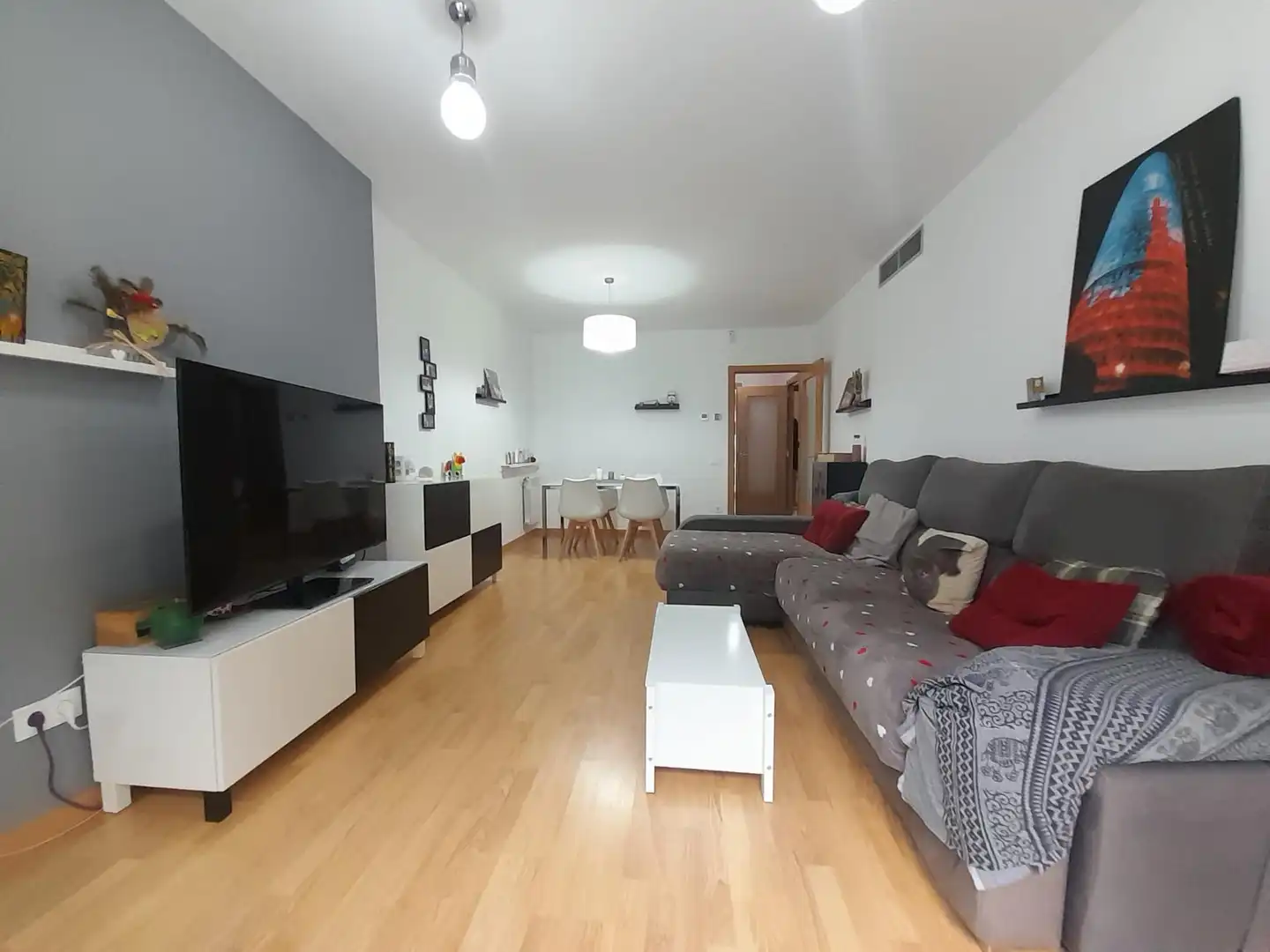 Sala d'estar de Pis en venda en Arenys de Mar amb Aire condicionat, Calefacció i Jardí privat