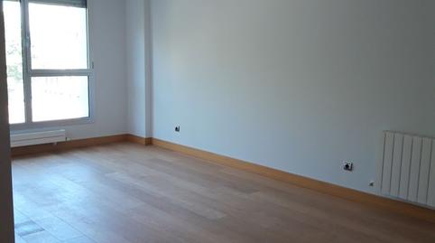 Foto 2 de Pis de lloguer a Fueros, 15, Ensanche, Vitoria - Gasteiz