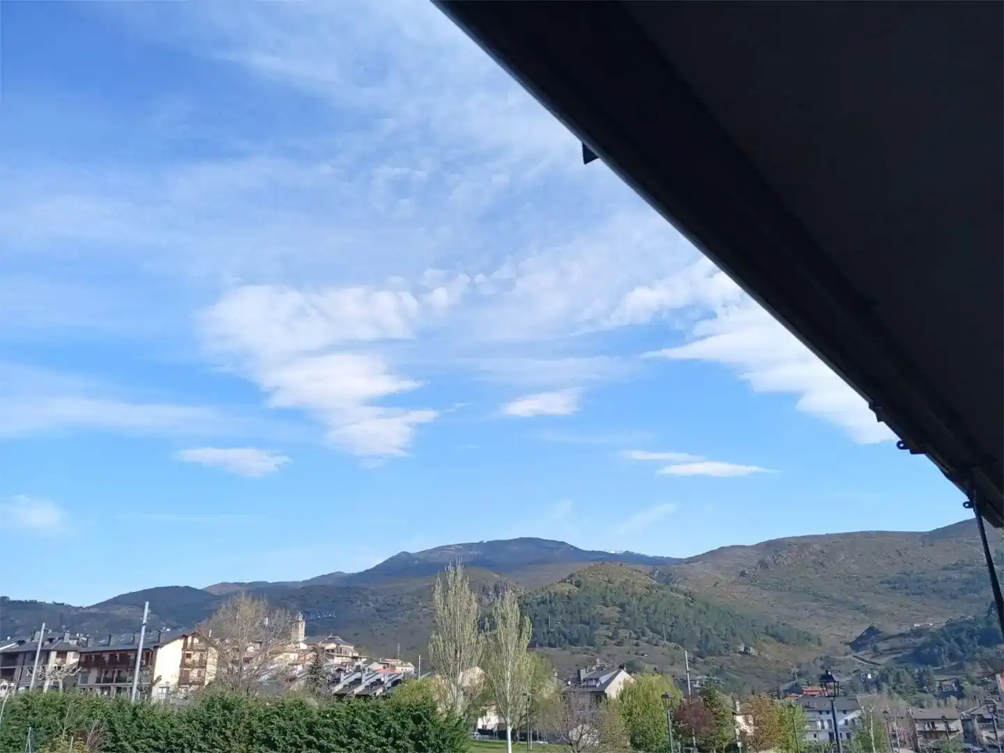 Vista exterior de Pis en venda en Bellver de Cerdanya