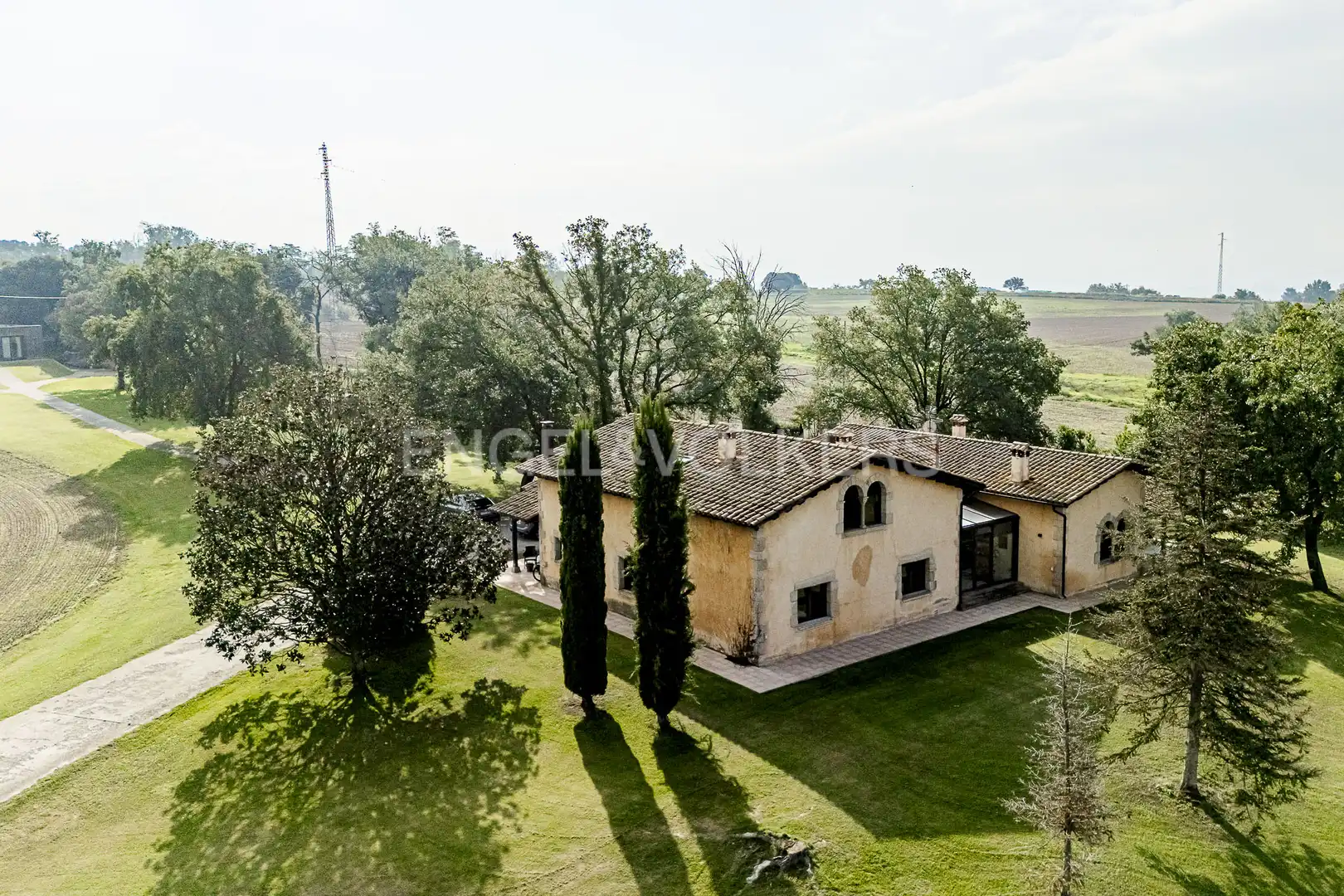 Außenansicht von Country house zum Verkauf in Torelló mit Klimaanlage, Heizung und Privatgarten