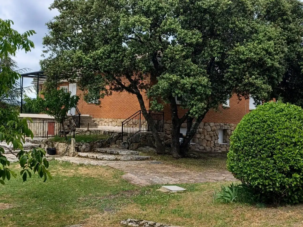 Exterior view of Houses for sale in La Cabrera  with Terrace