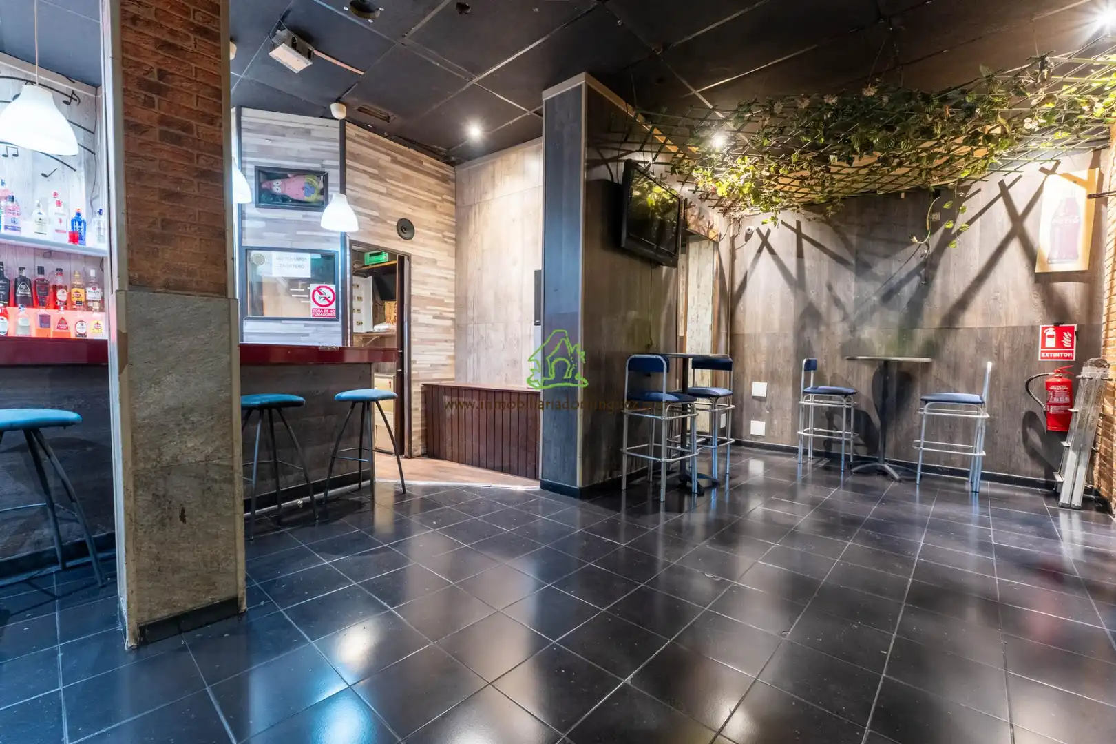 Local en venta en Calle San Antonio, 1, La Catedral