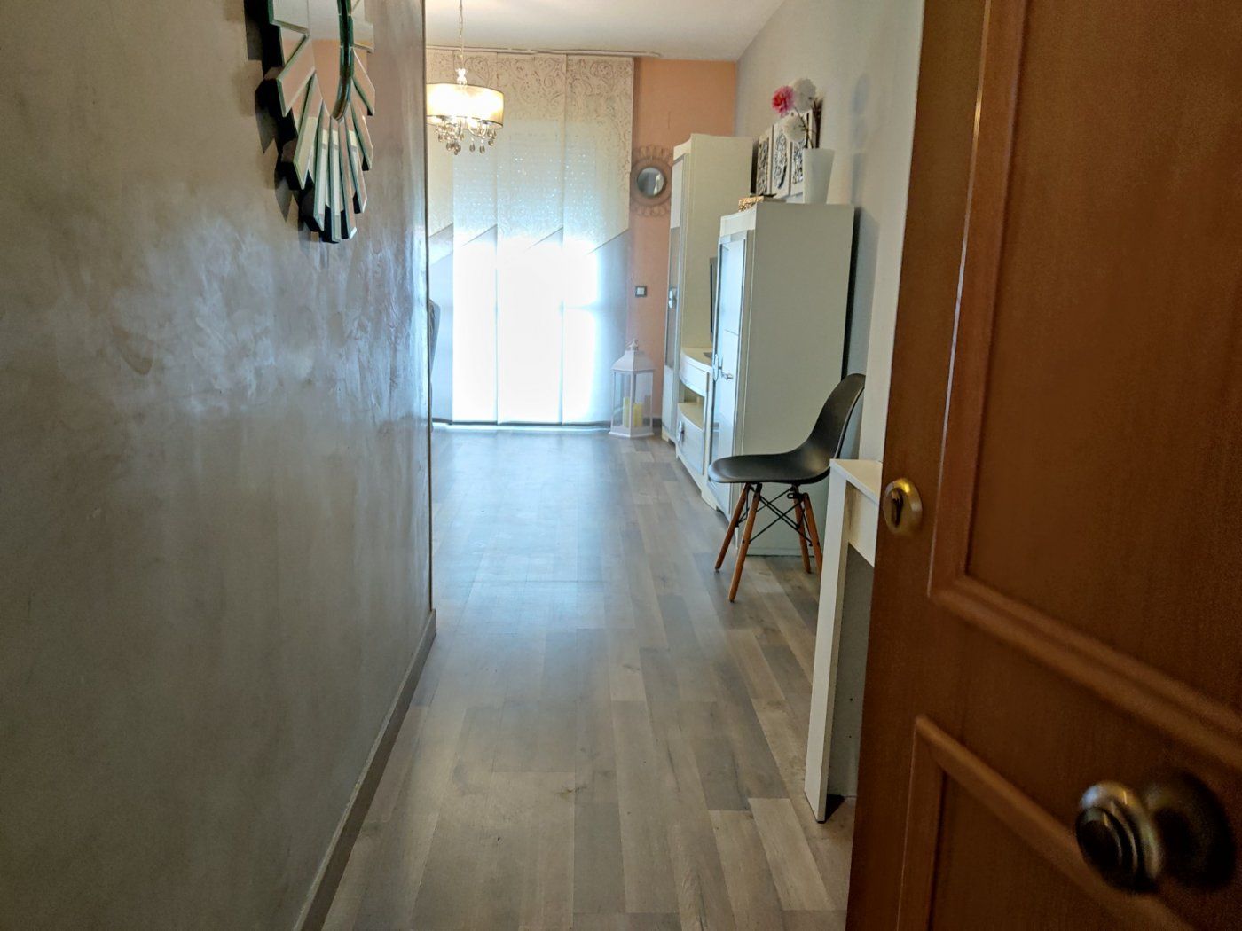 Flat to rent in Dos Hermanas  with Air Conditioner, Terrace and Furnished