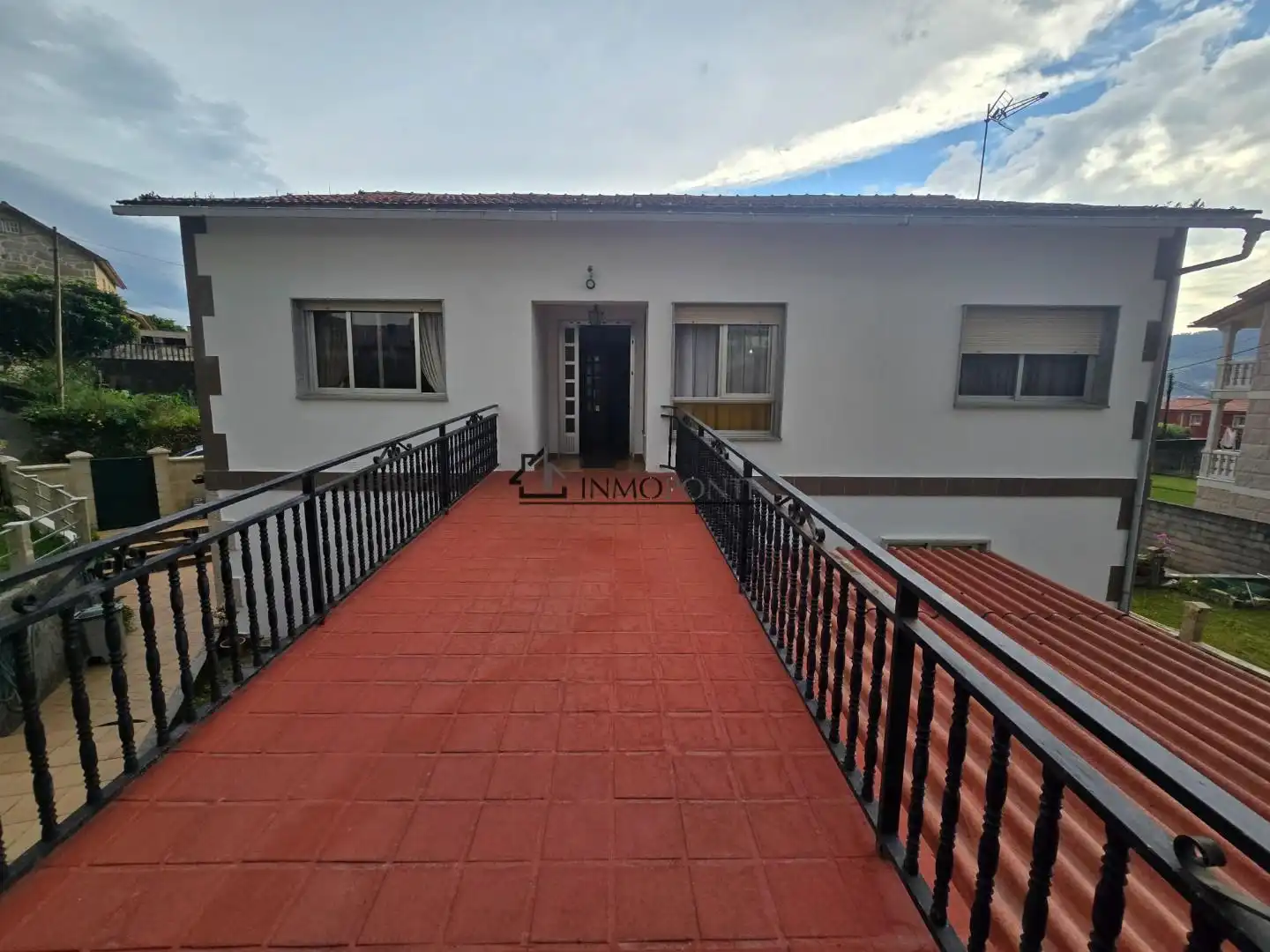 Exterior view of Houses for sale in Moaña  with Heating, Private garden and Terrace