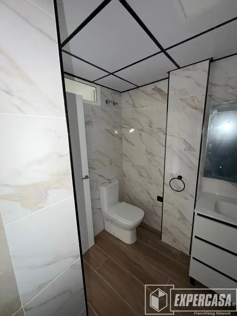 Baño de Piso de alquiler en Llíria con Calefacción