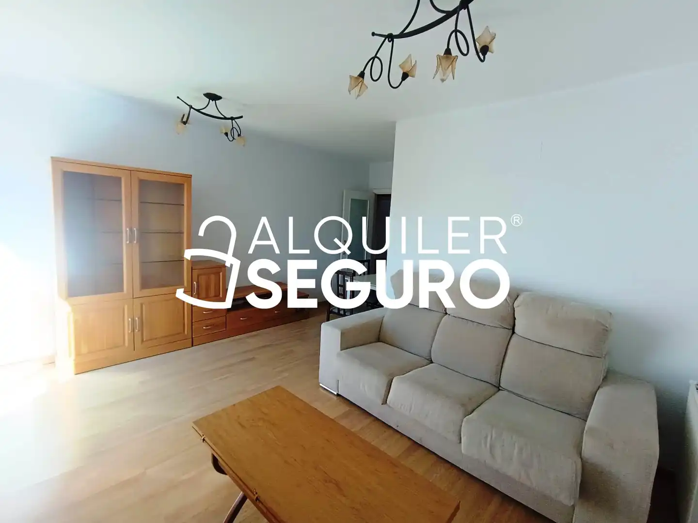 Pis de lloguer a Francisco Largo Caballero, Sector 3