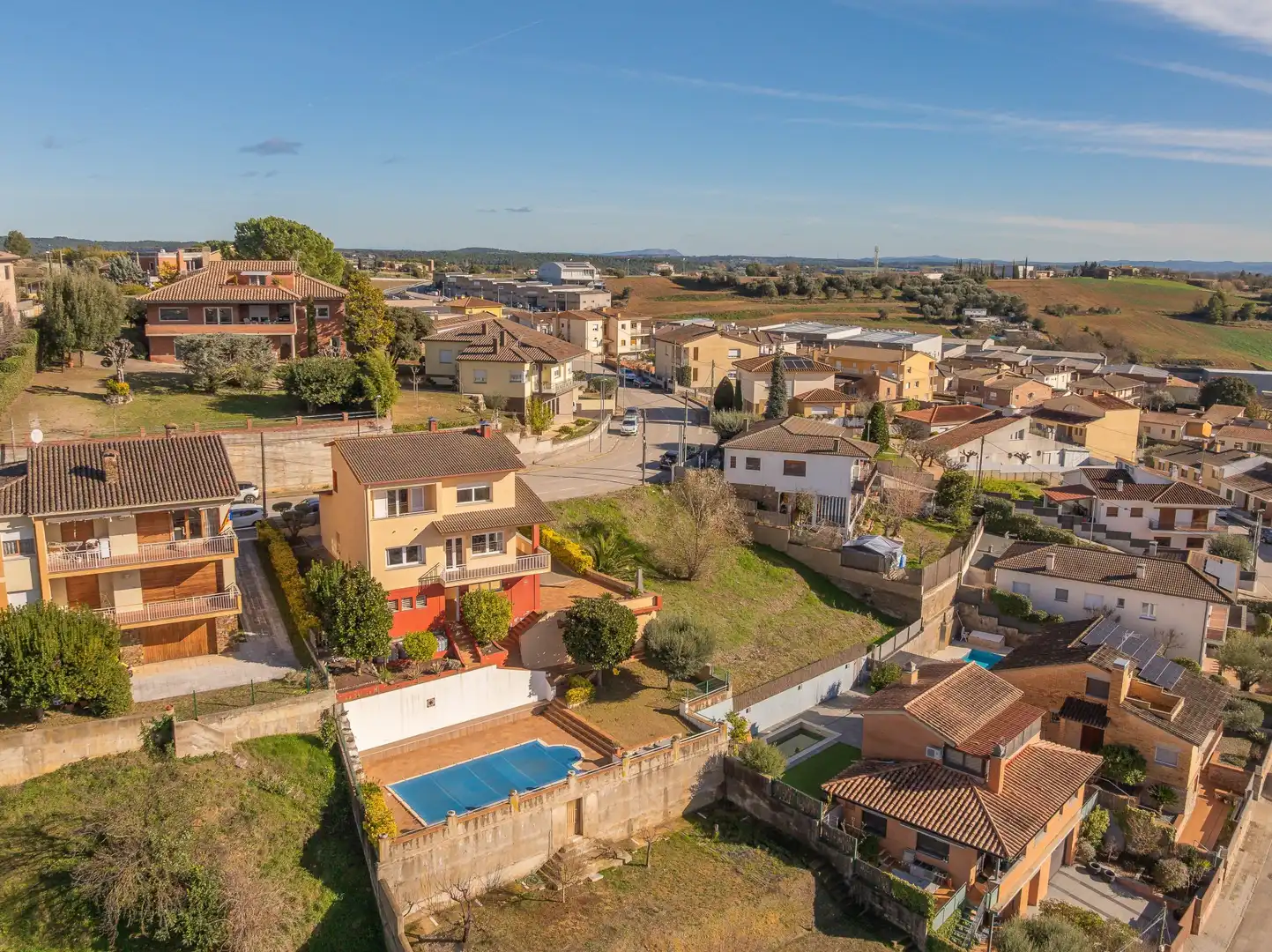 Vista exterior de Casa o chalet en venta en Banyoles con Terraza, Piscina y Balcón