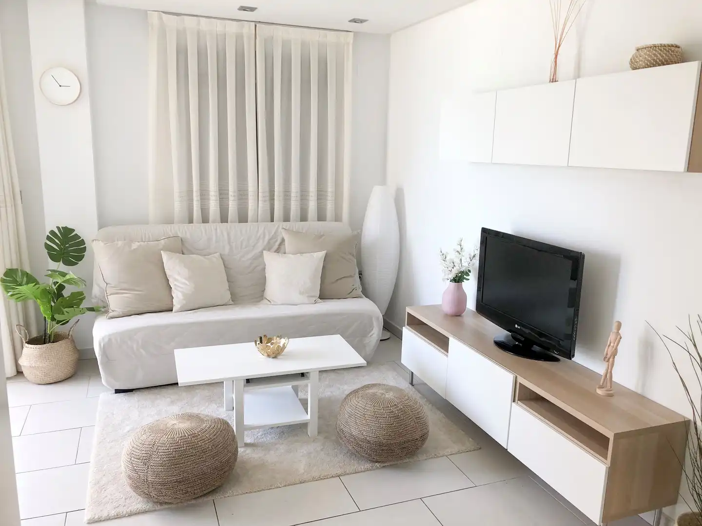 Wohnzimmer von Wohnung zur Miete in Guardamar del Segura mit Klimaanlage, Terrasse und Möbliert