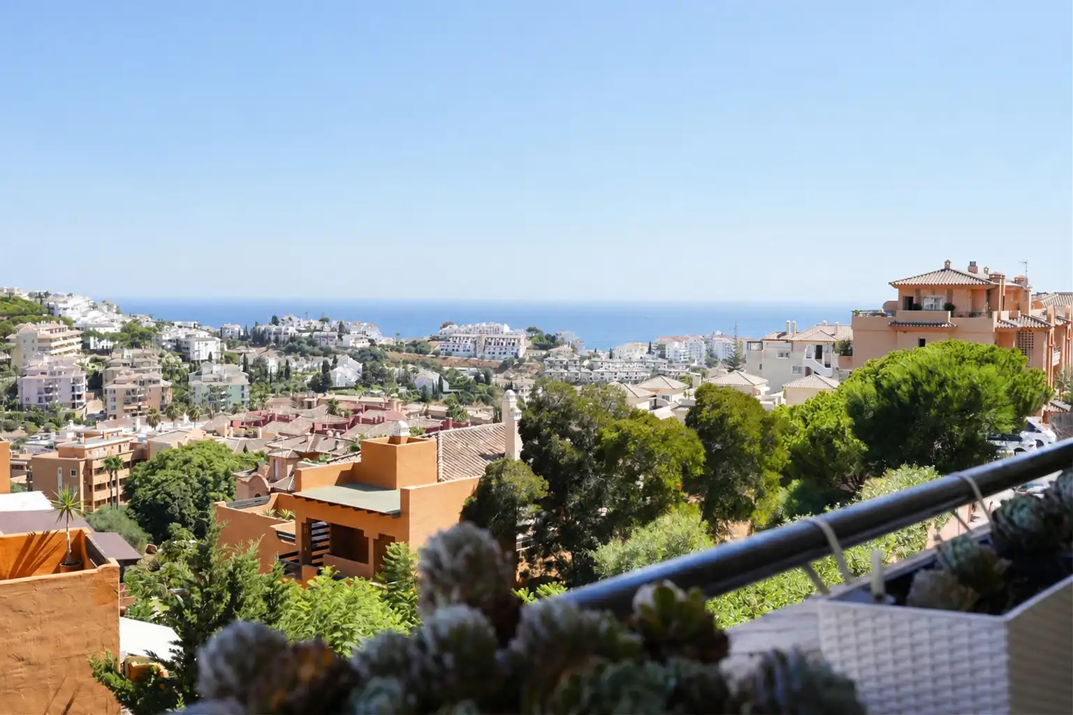 Vista exterior de Apartamento en venta en Mijas con Aire acondicionado, Parquet y Terraza