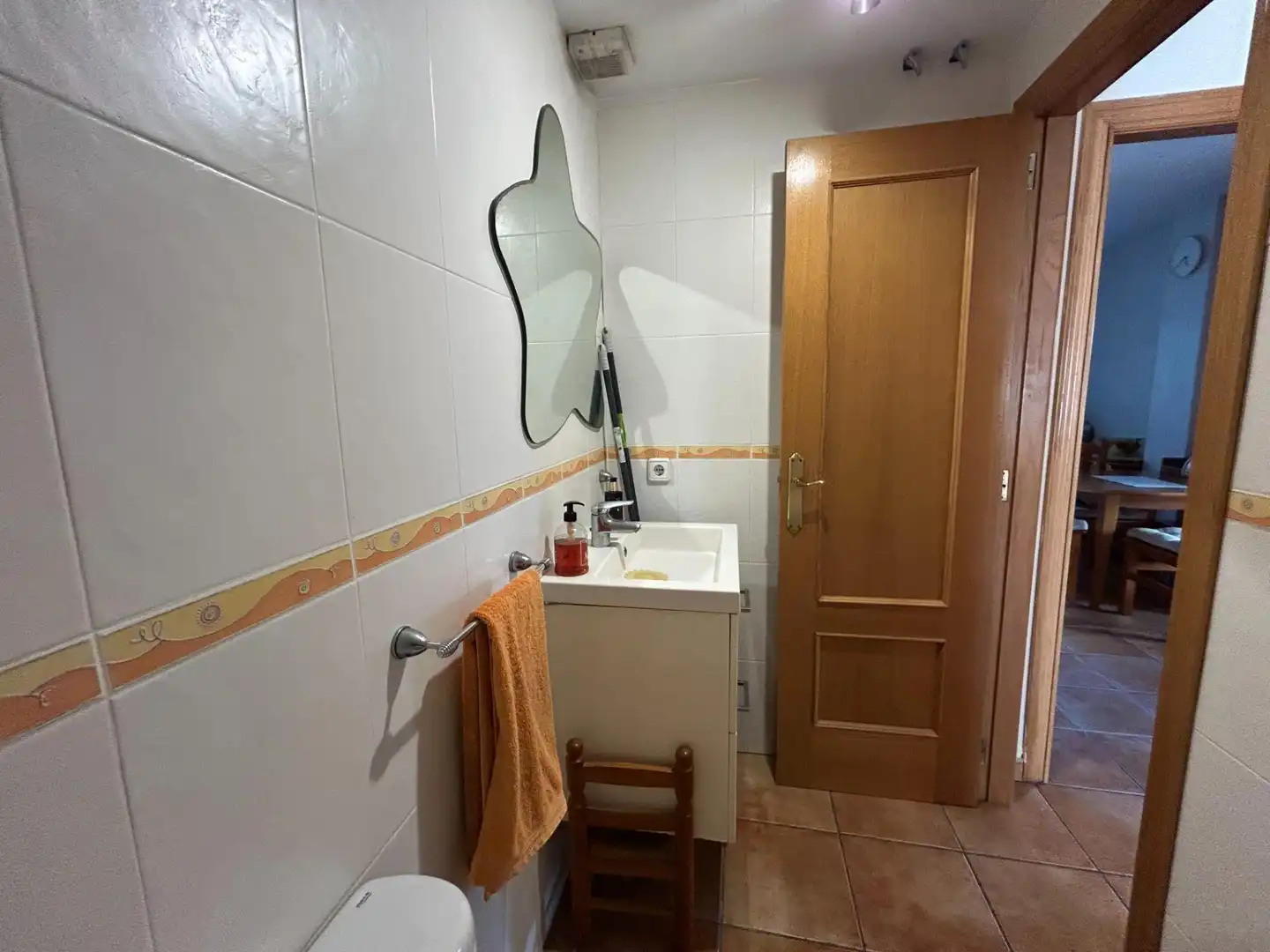 Badezimmer von Einfamilien-Reihenhaus zum Verkauf in Cullera mit Klimaanlage, Privatgarten und Terrasse