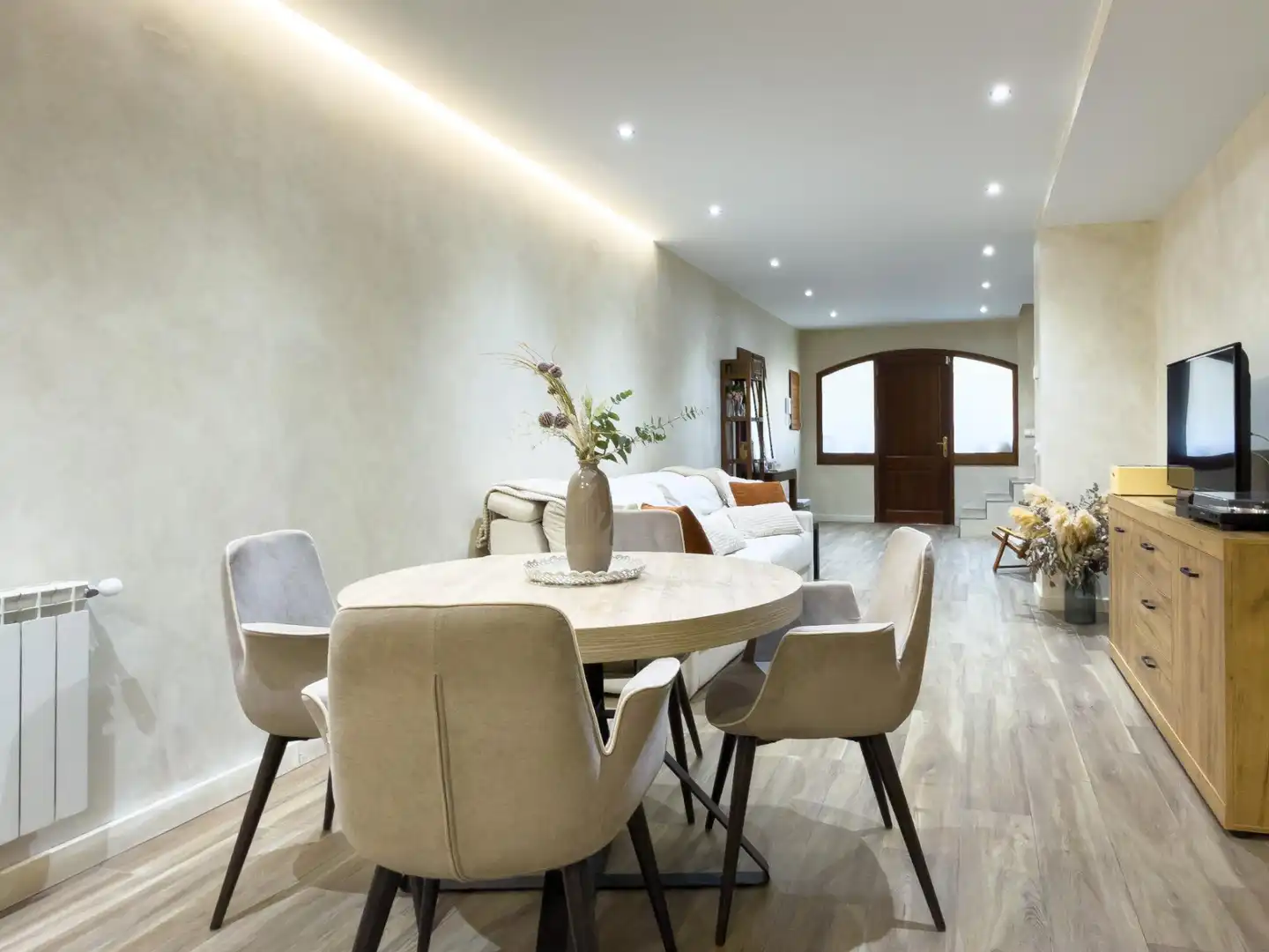 Comedor de Finca rústica en venta en Calonge i Sant Antoni con Calefacción y Jardín privado