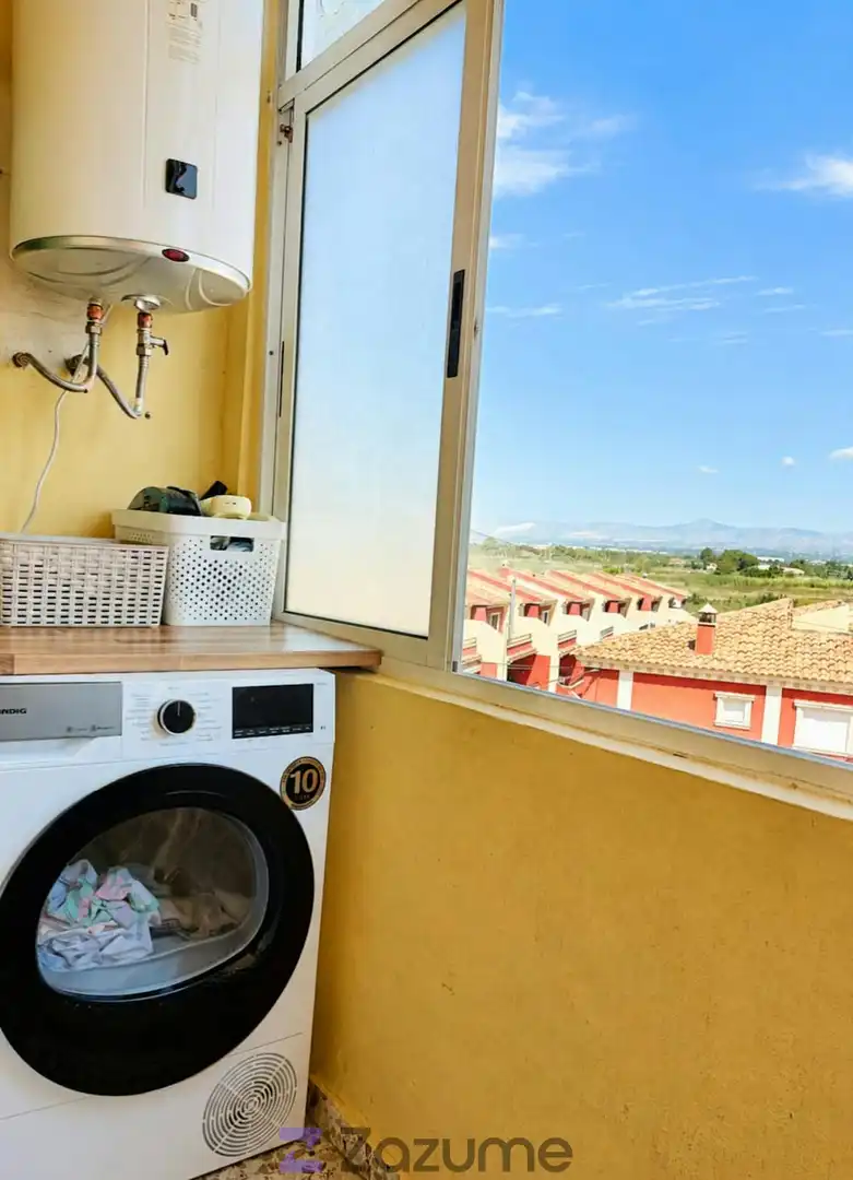 Terraza de Piso de alquiler en Catral con Aire acondicionado, Horno y Balcón