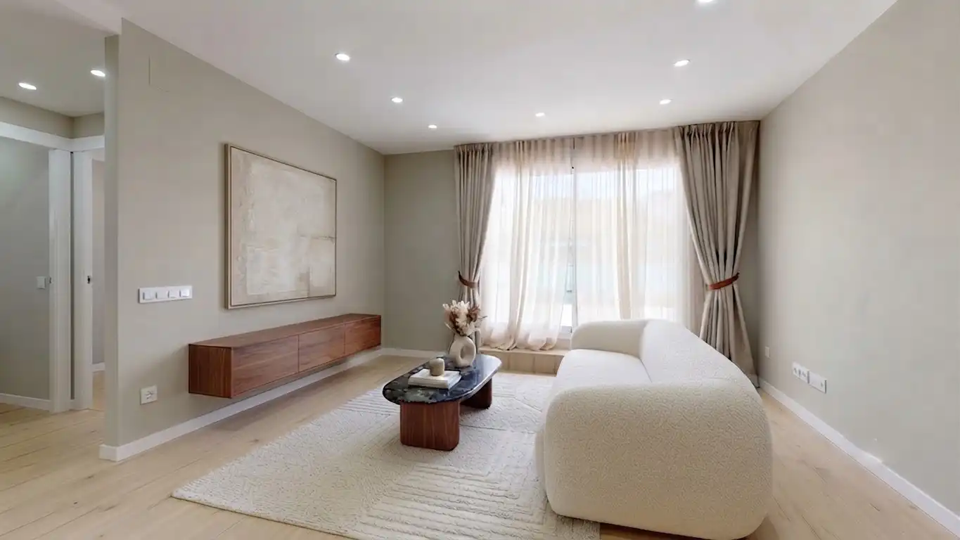 Piso con ascensor en venta en Calle de Clara del Rey, imagen 2