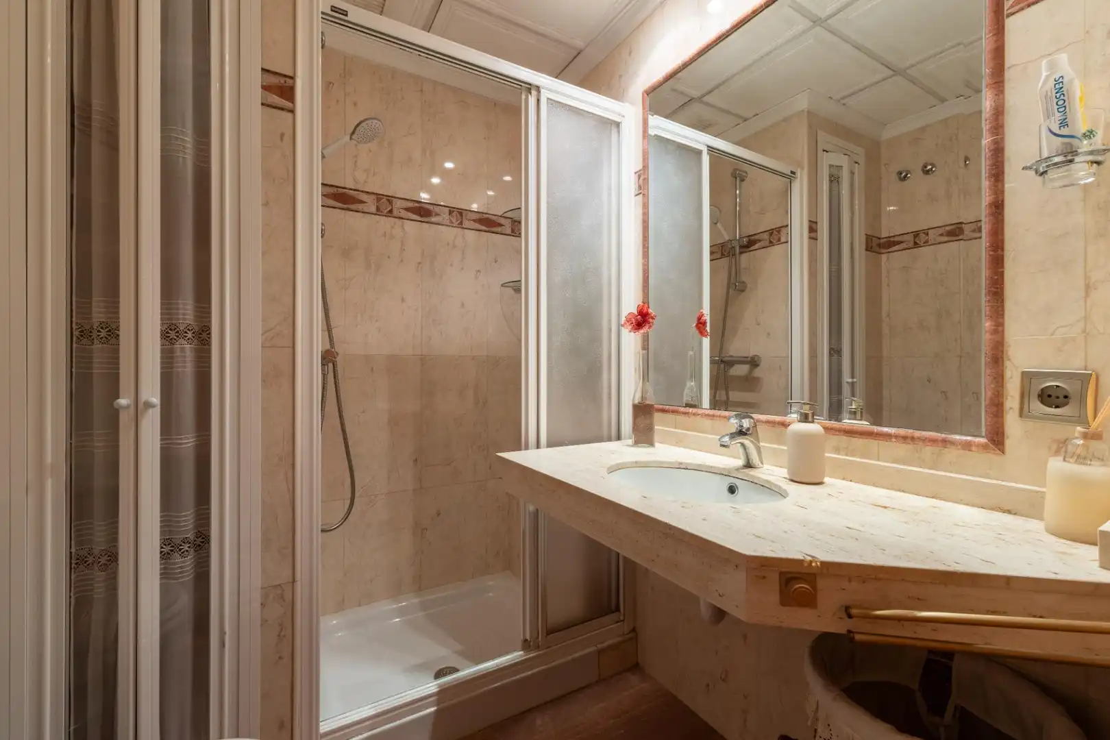 Bathroom of Detached homes for sale in Córdoba  with Air Conditioner, Heating and Storage room