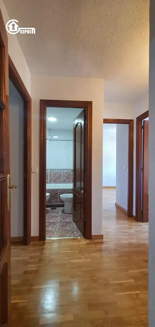 Baño de Piso en venta en Madrid con Calefacción y Parquet