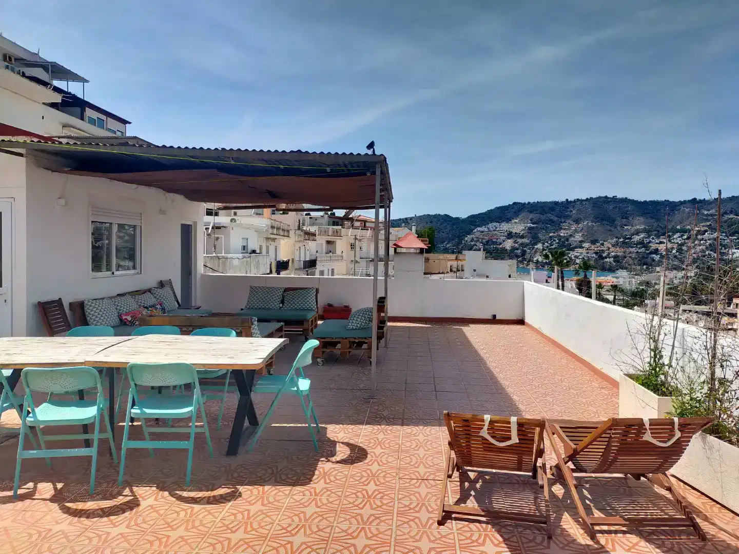 Terrasse von Dachboden zum Verkauf in Almuñécar mit Klimaanlage, Abstellraum und Möbliert