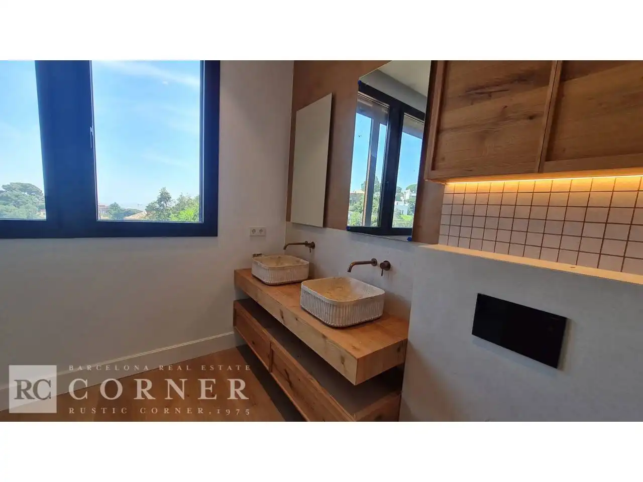 Baño de Piso en venta en Barcelona con Aire acondicionado, Parquet y Terraza