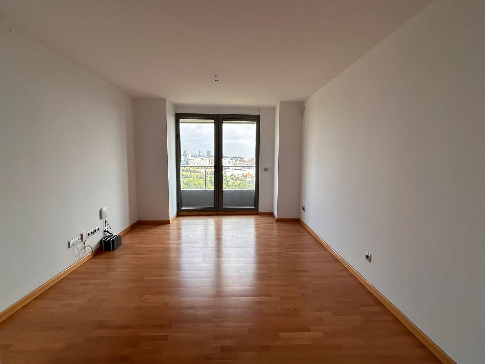 Living room of Flat for sale in Mislata  with Air Conditioner, Heating and Parquet flooring