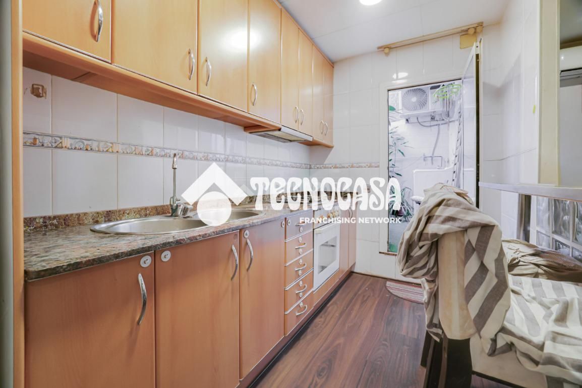 Kitchen of Flat for sale in Sant Adrià de Besòs  with Air Conditioner and Terrace