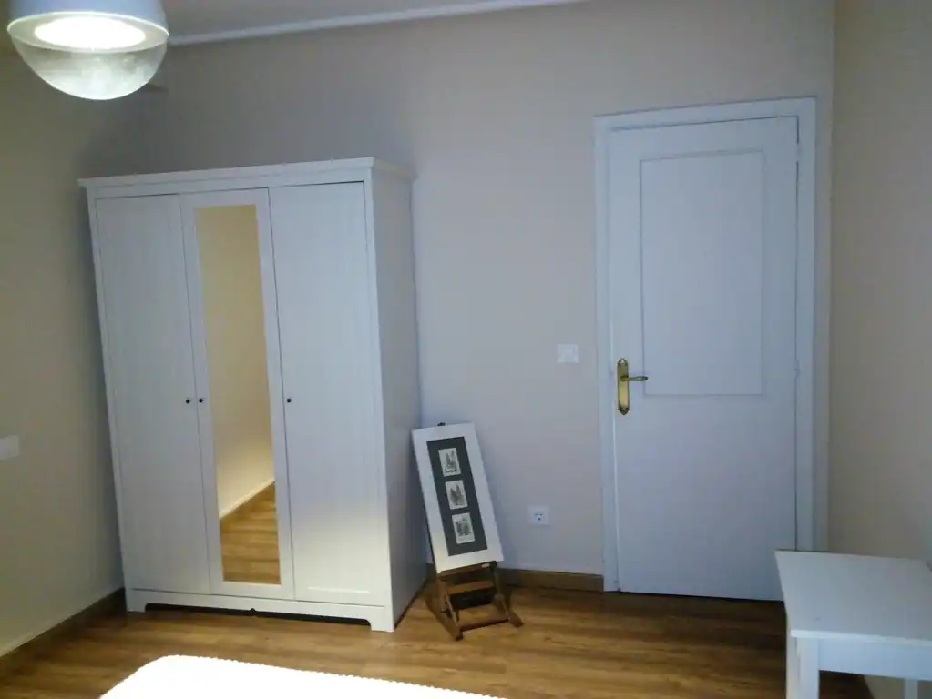Bedroom of Flat for sale in Santiago de Compostela   with Heating, Storage room and Furnished